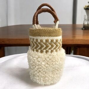 Anthropologie Sophia Wool
Wine Caddy